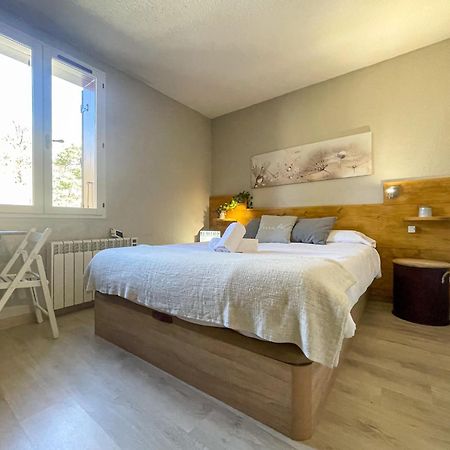 Apartamento Ideal Para Parejas En Enveitg Exteriér fotografie