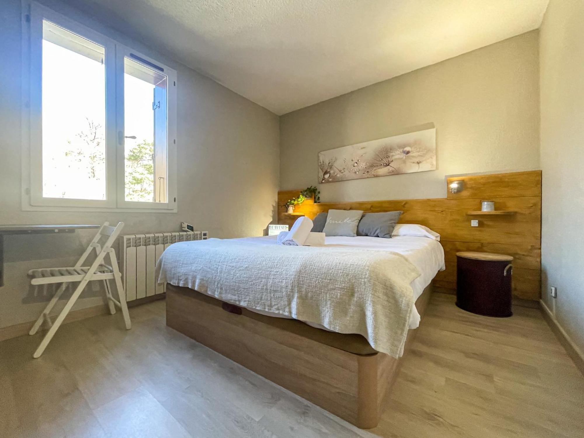 Apartamento Ideal Para Parejas En Enveitg Exteriér fotografie